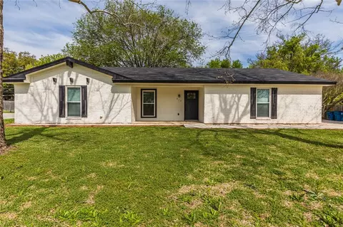 412 E Spring Valley Rd, Hewitt, TX 76643 photo 2