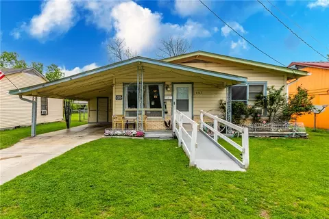 607 Clark St, Marlin, TX 76661