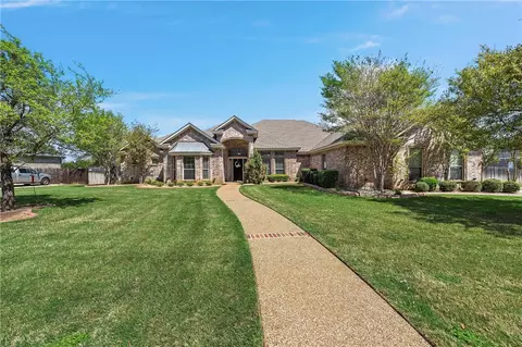 246 Deerfield Ln, Crawford, TX 76638