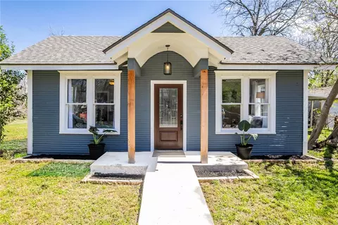 209 S Davis St, West, TX 76691