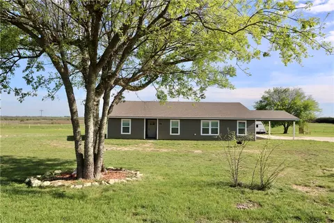 10243 Cedar Rock Pkwy, Crawford, TX 76638