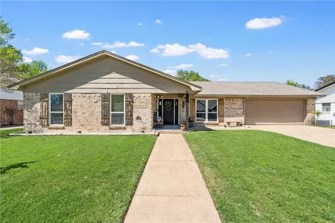 1405 Alford Dr, Hillsboro, TX 76645