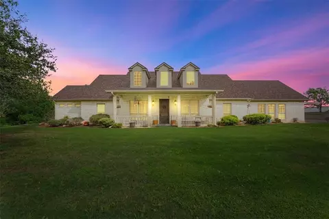 1091 E Rocket Rd, Lorena, TX 76655