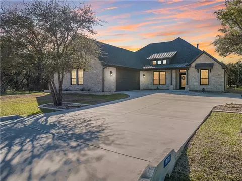 18131 Woodside Dr, Whitney, TX 76692