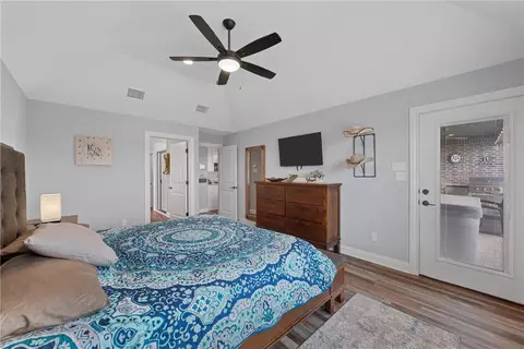 907 Heriot Ct, Mcgregor, TX 76657 photo 22