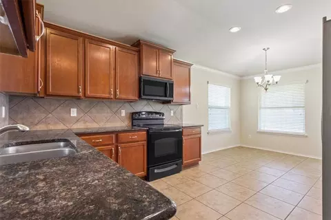 9985 Desperado Dr, Waco, TX 76708 photo 11