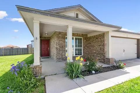 9985 Desperado Dr, Waco, TX 76708 photo 6