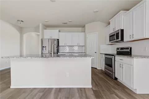 2904 Jackal Dr, Lorena, TX 76655 photo 4