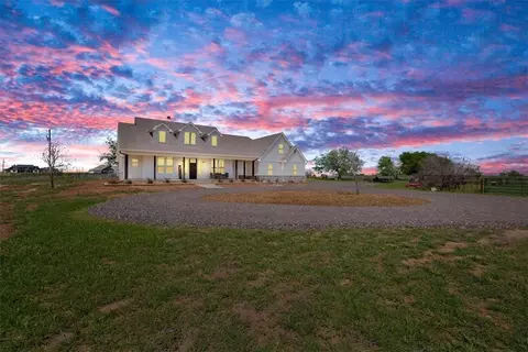 2250 Old Crawford Rd, Crawford, TX 76638