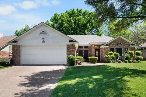 1716 Ramada Dr, Woodway, TX 76712