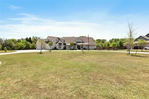 277 Fox Run Ln, Waco, TX 76706