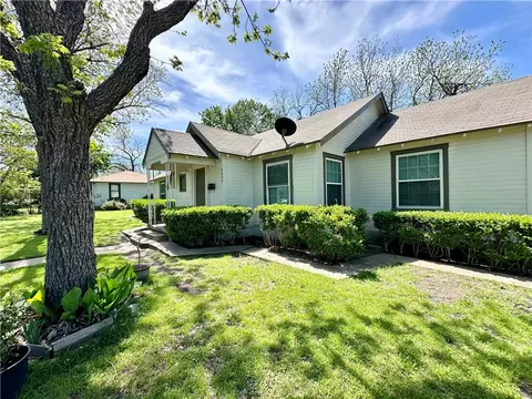 3520 N 27th St, Waco, TX 76708 photo 2