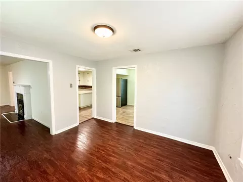 3520 N 27th St, Waco, TX 76708 photo 8