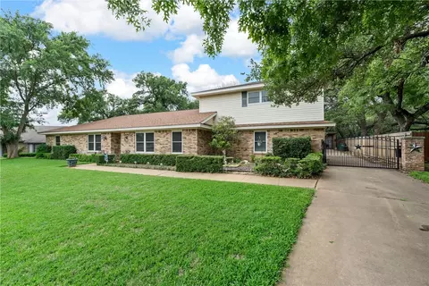 3217 Pioneer Cir, Woodway, TX 76712