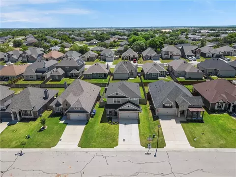 10221 Omni Dr, Waco, TX 76708 photo 32