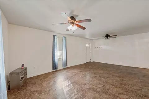 406 Eagle Dr, Eddy, TX 76524 photo 3