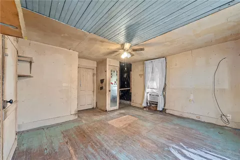 406 Eagle Dr, Eddy, TX 76524 photo 10