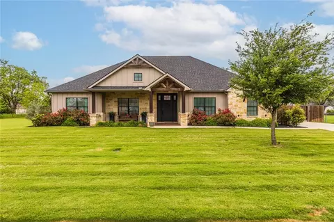 1001 Jerry Mashek Dr, West, TX 76691
