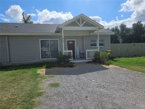 403 N Burnet St, Bremond, TX 76629