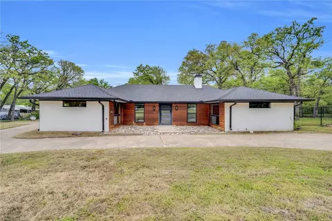 13017 Verdant Ln, Balch Springs, TX 75180