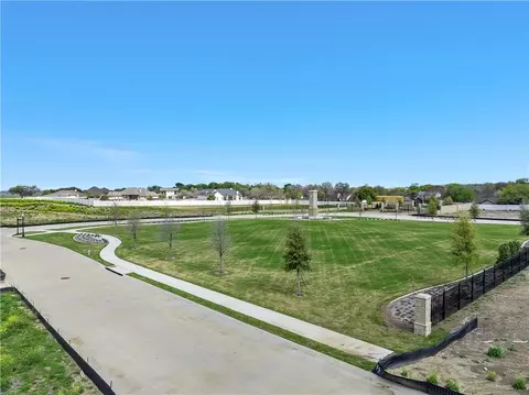 49 Turnberry Cir, Woodway, TX 76712
