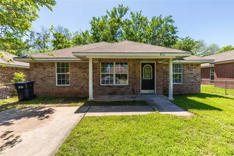 912 Linn St, Waco, TX 76704