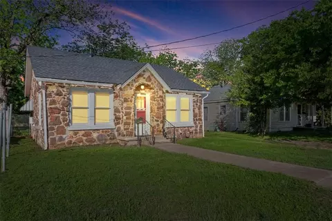 1122 Lewis St, Waco, TX 76705