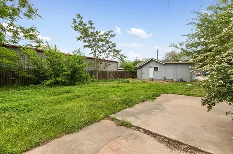 1133 E Henderson St, Cleburne, TX 76031 photo 21