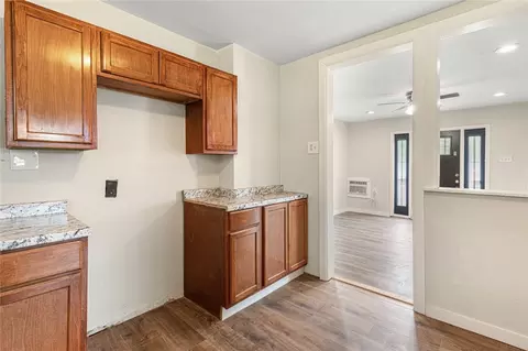 1133 E Henderson St, Cleburne, TX 76031 photo 13