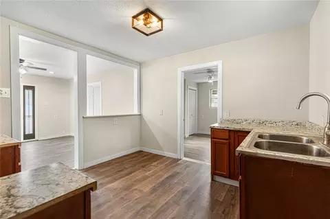 1133 E Henderson St, Cleburne, TX 76031 photo 14