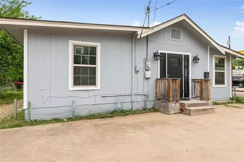 1133 E Henderson St, Cleburne, TX 76031 photo 5