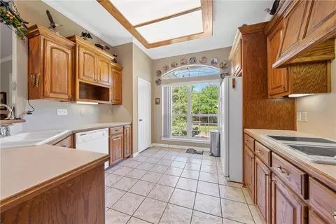 11214 Tree Lake Dr, Waco, TX 76708 photo 12