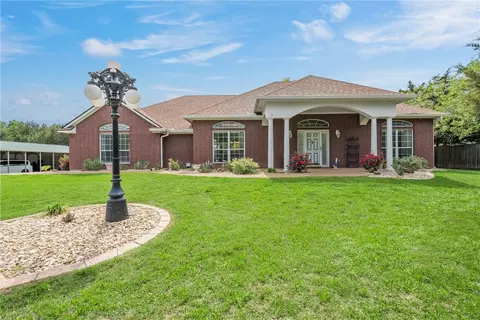 11214 Tree Lake Dr, Waco, TX 76708
