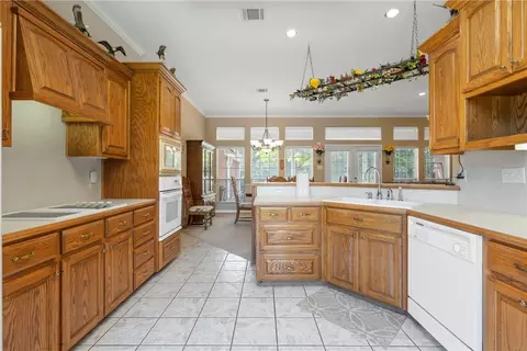 11214 Tree Lake Dr, Waco, TX 76708 photo 13