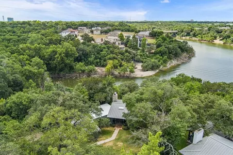 3528 Lake Heights Dr, Waco, TX 76708