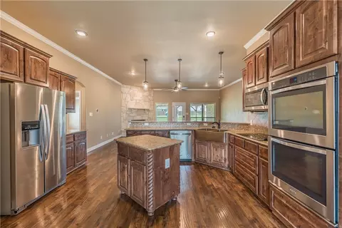 160 Ralynn Dr, Lorena, TX 76655 photo 7
