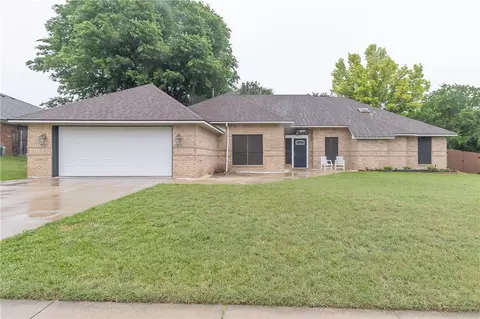 2003 Theresa Cir, Harker Heights, TX 76548