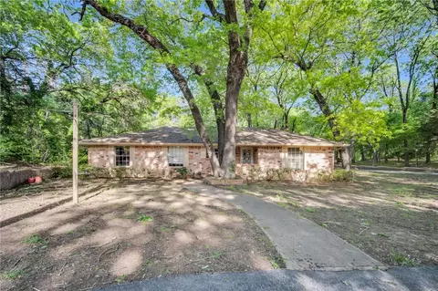 1720 Nokomis Rd, Lancaster, TX 75146