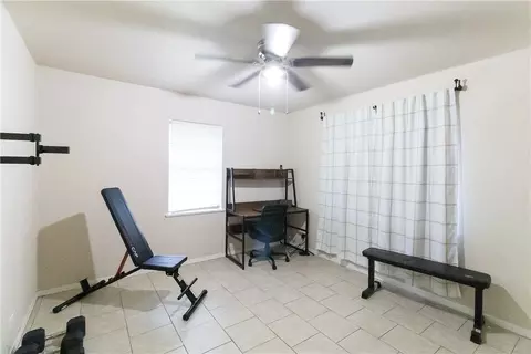 415 E Ave E Ave, Rosebud, TX 76570 photo 9