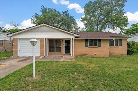 4309 Greenbriar, Waco, TX 76705