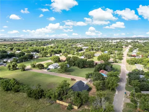 202 Johnson St, Mcgregor, TX 76657 photo 23