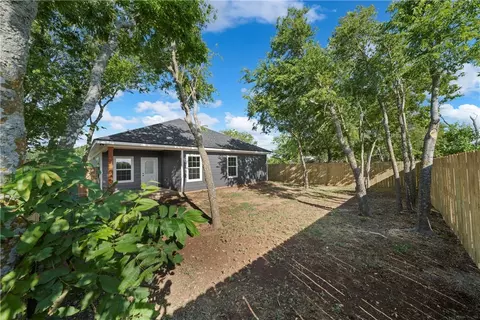 202 Johnson St, Mcgregor, TX 76657 photo 19