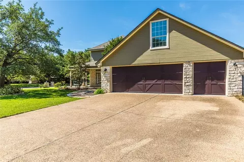 8905 Jonquil Dr, Waco, TX 76708 photo 4