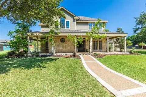 8905 Jonquil Dr, Waco, TX 76708