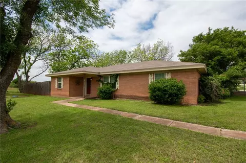 205 Rabbit Run, Woodway, TX 76712