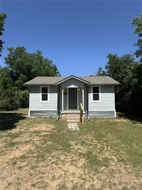 1217 J J Flewellen Rd, Waco, TX 76704