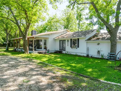 800 NW 2nd St, Hubbard, TX 76648