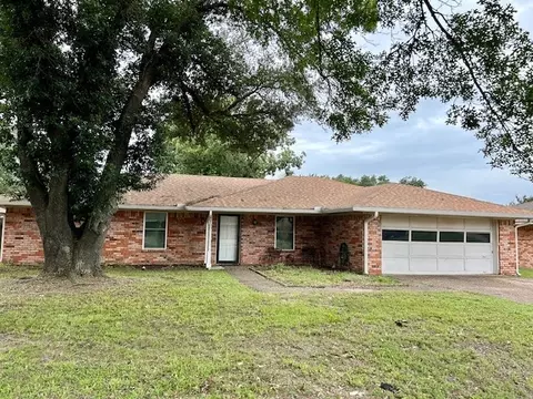 1007 Brentwood St, Mexia, TX 76667