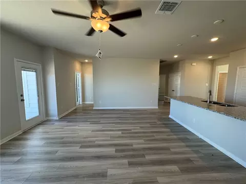 306 State Loop, Troy, TX 76579 photo 14