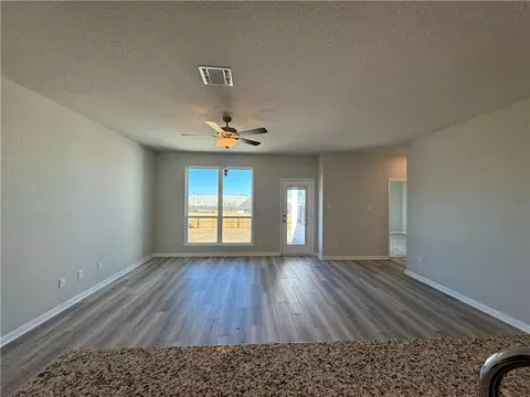 306 State Loop, Troy, TX 76579 photo 13